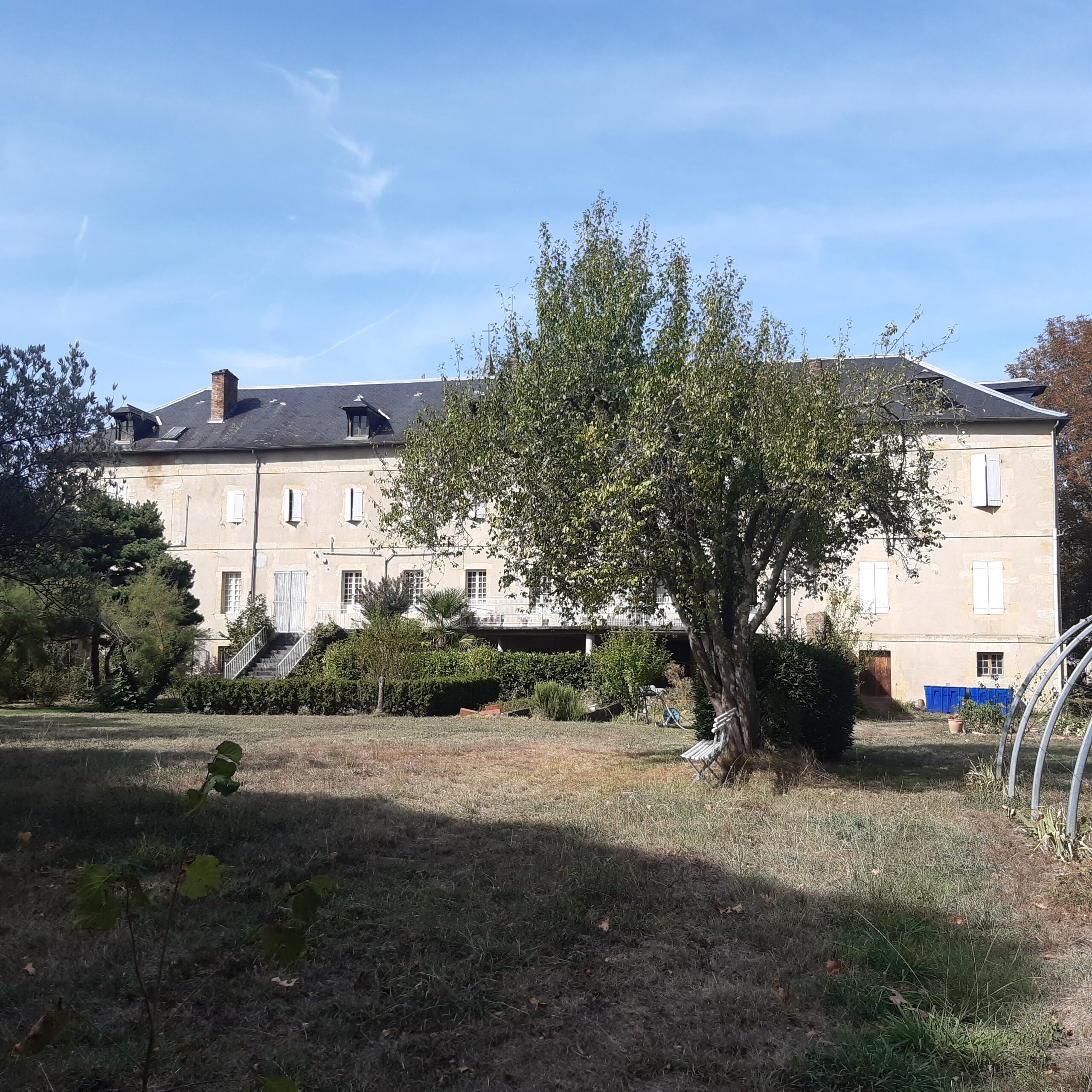 La façade côté parc